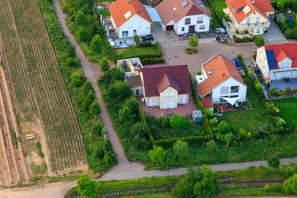Luftbild: Unteres Rappenfeld im Ortsteil Mörlheim in Landau im Bundesland Rheinland-Pfalz in Deutschland. Foto: IMG_100613.jpg vom 01.06.2017 durch Werner Riehm/FLY-FOTO.de