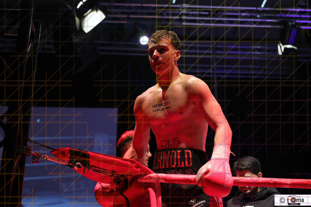 Faiz vs Arnold  25.04.2026 tomafocus Tb00126 | professionelle Sport- und Eventfotografie von Tomafocus – dynamische Bilder, emotionale Momente und hochwertige Aufnahmen für jeden Anlass. - Realisiert mit Pictrs.com