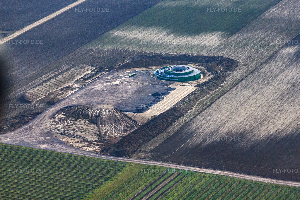 Luftbild: Windkraftanlagen neue Fundamente in Offenbach an der Queich im Bundesland Rheinland-Pfalz in Deutschland. Foto: IMG_61681.jpg vom 18.01.2014 durch Werner Riehm/FLY-FOTO.de