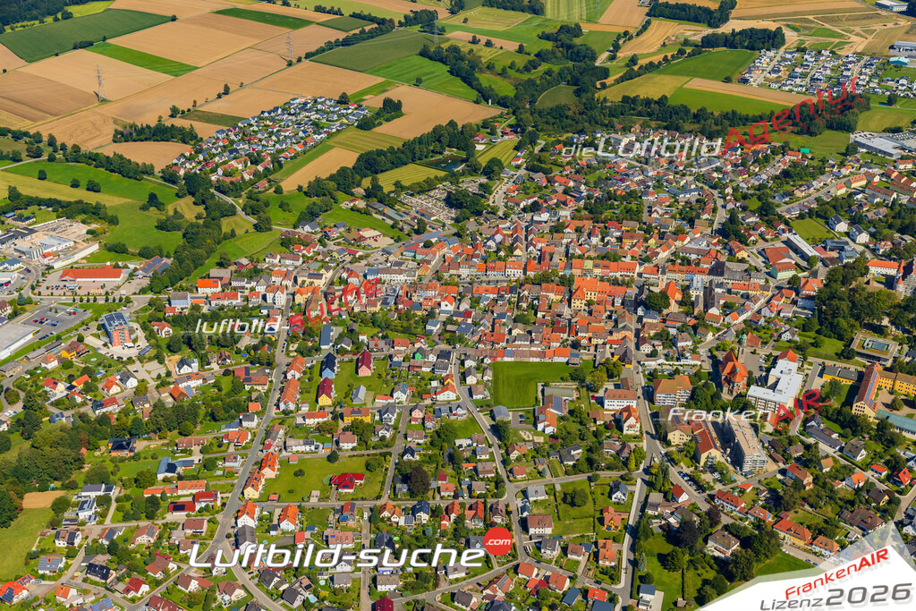 Luftaufnahme von Vohenstrauß - Die Luftaufnahme wurde 2025 vom UL-Flugzeug heraus erstellt ( keine Drohne ) - Hochauflösende Luftaufnahme - für professionelle Ausdrucke geeignet. Die Geschenkidee !Mit Lizenz und Bildrechte bestellbar