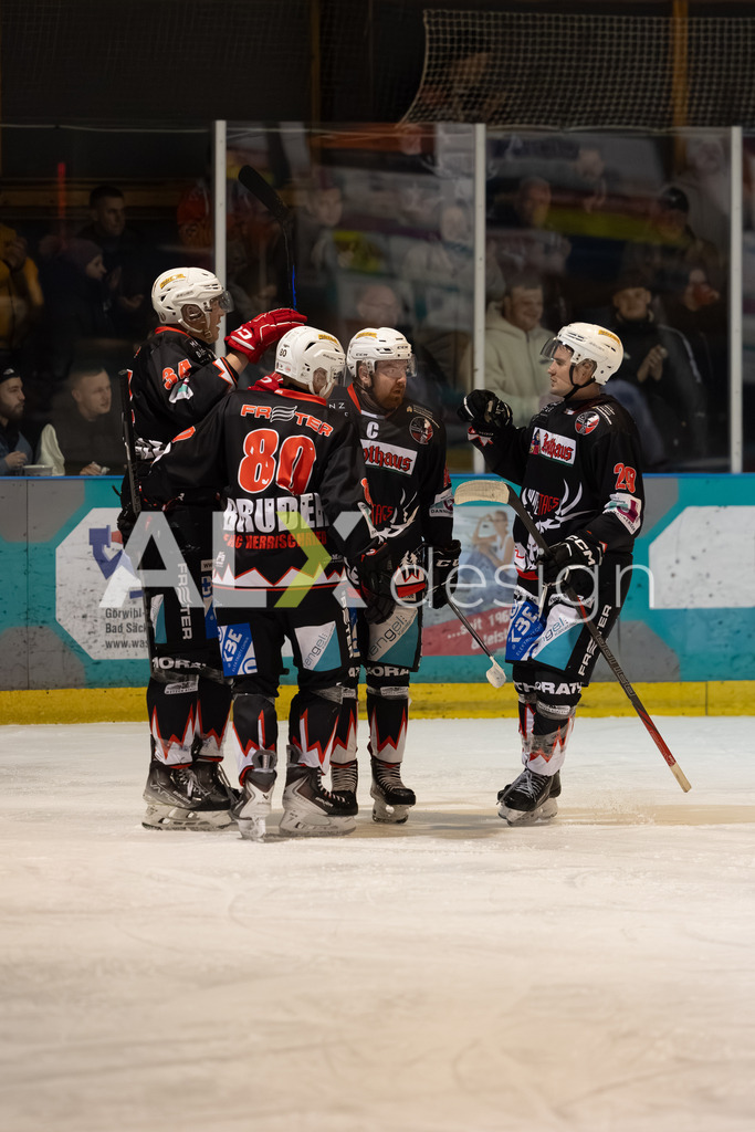 Eishockey I Herren I Saison 2025-2026 I Regio League | 3. Liga Regular Season Gr. 1 ZS | Men I 17. Spieltag I EHC Herrischried - HC Wohlen Freiamt I 01.02.2026 | Hochwertige Sportfotos kaufen & lizenzieren für Medien, Vereine, Agenturen & Sportler:innen. Entdecke professionelle Sportfotografie im Bildshop von Alexander Franzen. - Realisiert mit Pictrs.com