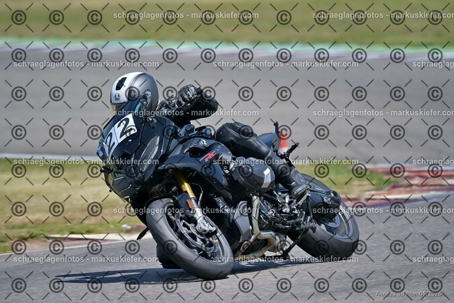 26BT02-1892 | markuskiefer.com - Realisiert mit Pictrs.com
