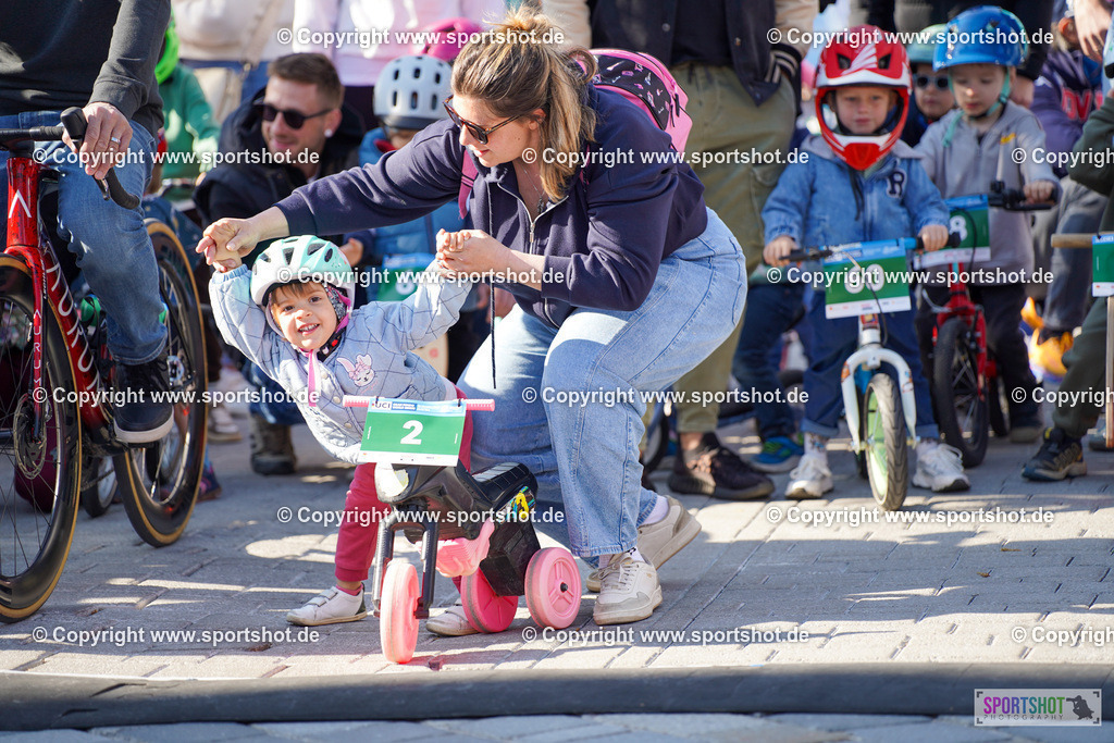 099_DSC00695 | Neusiedlersee Radmarathon 2026@sportshot_your_pictrs #yourpictures#roadtowm2029 #nrm #neusiedlerseeradmarathon #neusiedlersee #neusiedlerseetourismus #burgenland #mörbisch #nrm26 #burgenlandtourismus #voglundco #poweredbyburgenlandtourismus #radsport #rad #marathon #ucigranfondo #visitburgenland #ucigranfondoworldseries