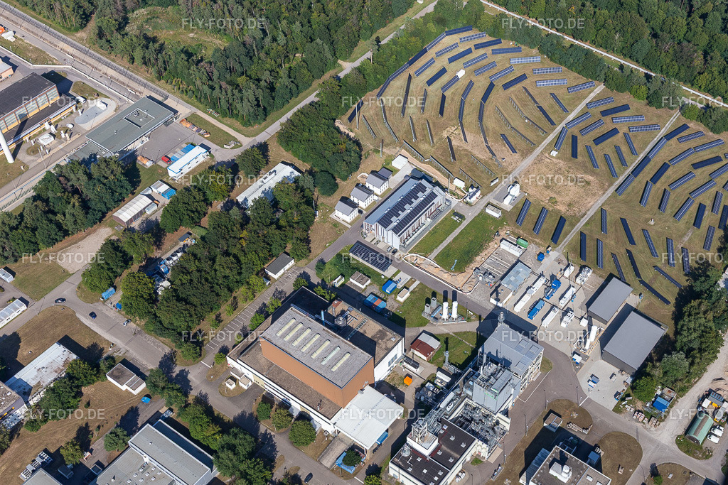 KIT Nord, Grabener Straße | Luftbild: KIT Nord, Grabener Straße im Ortsteil Leopoldshafen in Eggenstein-Leopoldshafen im Bundesland Baden-Württemberg in Deutschland. Foto: IMG_128183.jpg vom 12.08.2021 durch ©2025 Werner Riehm fly-foto.de/copyright - Realisiert mit Pictrs.com