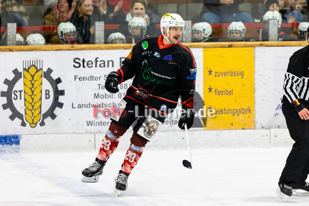 Bayernliga Eishockey, TSV Peißenberg MIners gegen TEV Miesbach am 6.11.2022 in Peißenberg | Bayernliga Eishockey, TSV Peißenberg MIners gegen TEV Miesbach am 6.11.2022 in Peißenberg