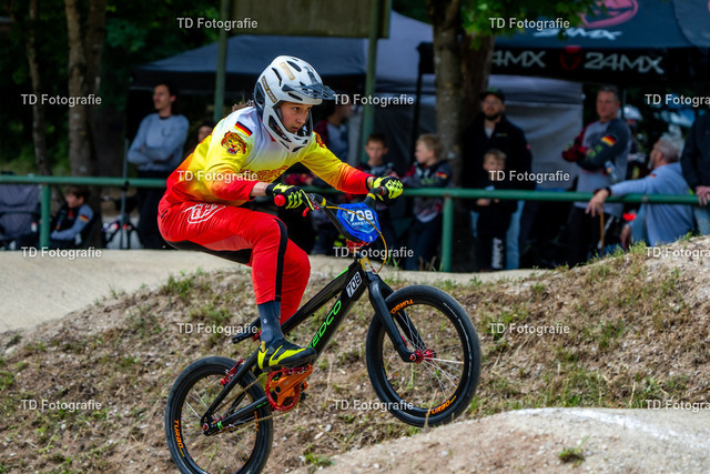 BayBMX2026-05915 | Fotogalerie von Thomas Dettweiler mit Eventbildern und lizenzfreien Fotos. Perfekt als Wandbild, für Büro, Website oder private Nutzung. - Realisiert mit Pictrs.com