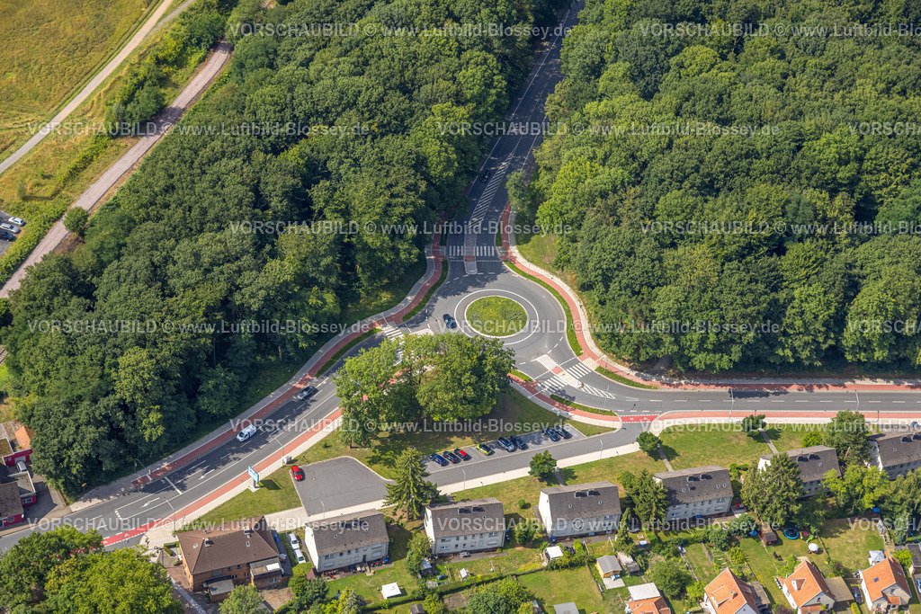 Hamm250700221Bockum-Hoevel | Luftbild, Kreisverkehr und Radwege Hammerstraße und Bülowstraße mit Waldgebiet und Parkplatz, Bockum-Hövel, Hamm, Ruhrgebiet, Nordrhein-Westfalen, Deutschland