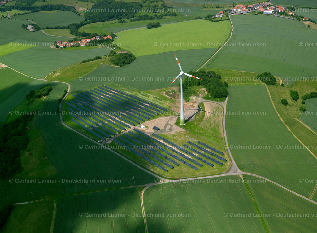 2822201 | Schneebergerhof, Wind- und Solaranlage