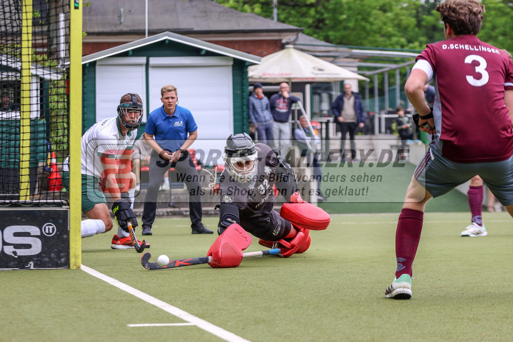 MJ_2023-05-20-HTCU-MSC-23 | Felix Damberger (Uhlenhorst Mülheim #32), Uhlenhorst Mülheim - Münchner SC am 1.10.2022 im Waldstadion, Mülheim a. d. Ruhr