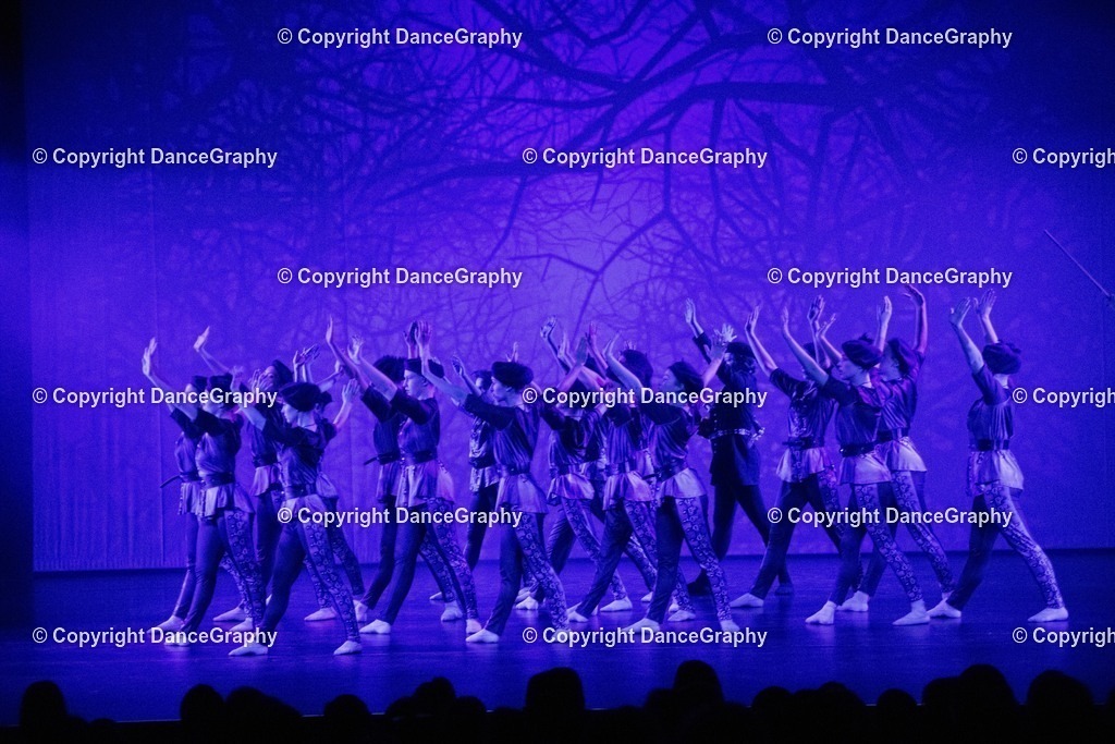 GPHY1713 | DanceGraphy - Realisiert mit Pictrs.com