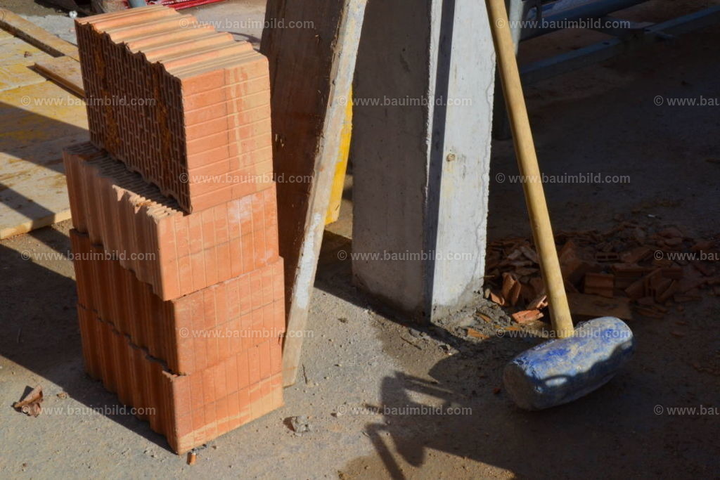 bib-lg01-baustelleneinrichtung-0143 | Nach LV-Leistungsgruppen sortierte Detailfotos über den Bau eines Hauses. Alle Hausbau-Bilder direkt vom Urheber und Autor der Website Haus-Selber-Bauen.com