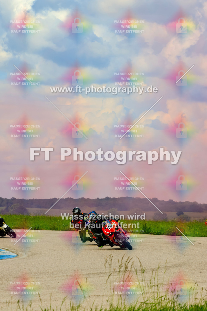 MotoTeam-1137 | Hier findet Ihr Bilder von Touristenfahrten auf der Nürburgring Nordschleife oder von anderen Veranstaltungen die ich besucht habe. Viel Spass beim Durch Schauen 