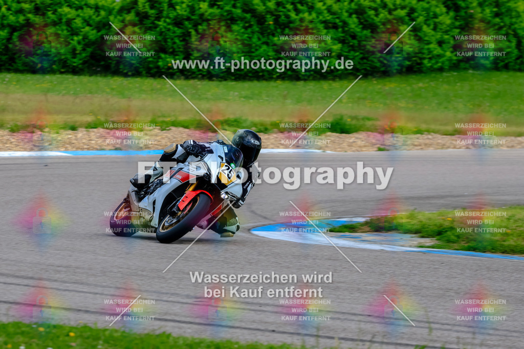 MotoTeam-8831 | Hier findet Ihr Bilder von Touristenfahrten auf der Nürburgring Nordschleife oder von anderen Veranstaltungen die ich besucht habe. Viel Spass beim Durch Schauen 