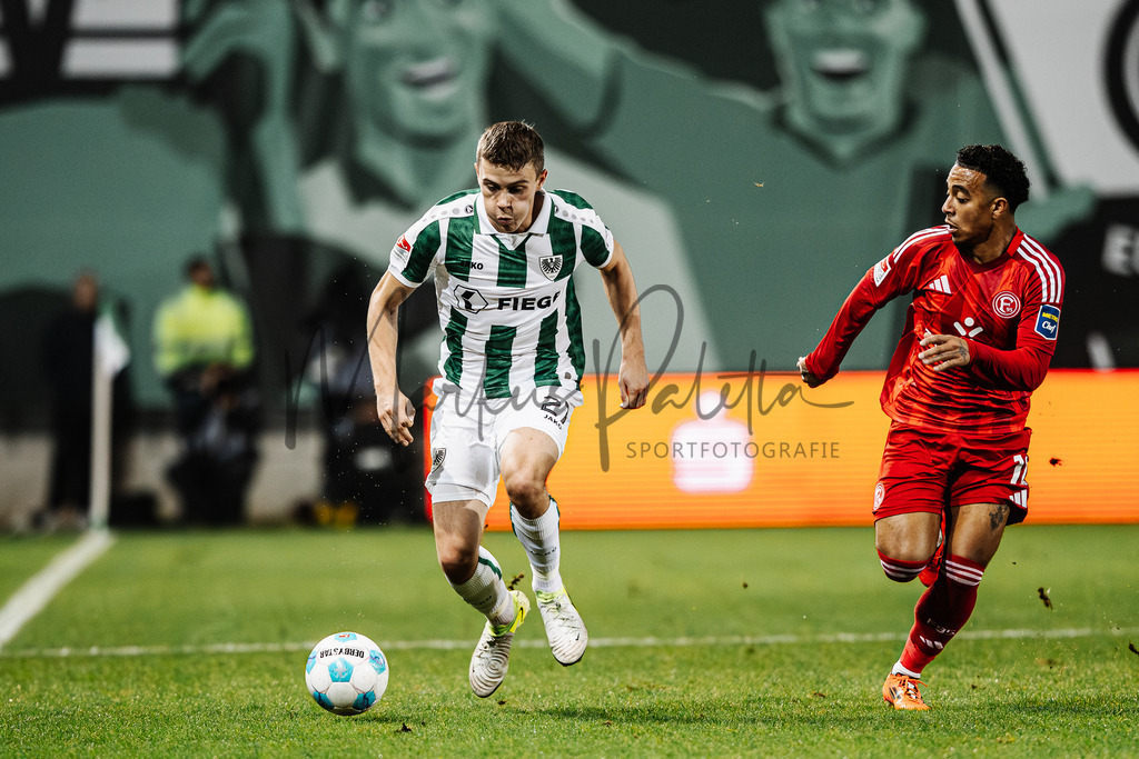 SC Preußen Münster - Fortuna Düsseldorf 1895 | Das ist die Fotodatenbank für authentische Sportfotografie aus Münster: Markus Paletta fotografiert Teams, Sportler:innen, Kinder, Events & Unternehmen. - Realisiert mit Pictrs.com