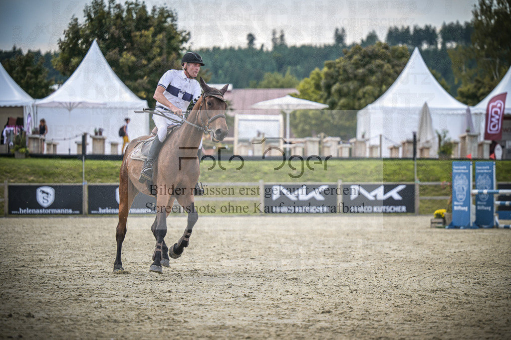 DOS_6647 | Entdecke hochwertige Reitturnierfotos von Foto Oger. Professionell, emotional und authentisch – jetzt Lieblingsmomente im Shop bestellen.Deutschlandweite Turnierfotografie. - Realisiert mit Pictrs.com