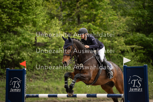 Bad_Meinberg_07141 | saradresslerfotografie - Realisiert mit Pictrs.com
