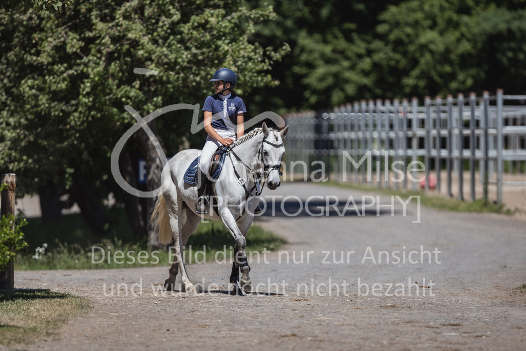 230610_Mühlen_Quali5j_Impressionen-932 | Deine schönsten Turniermomente als professionelle Fotos! Entdecke hochwertige Pferdesport-Fotografie im Online-Shop. Jetzt Fotos finden & bestellen!