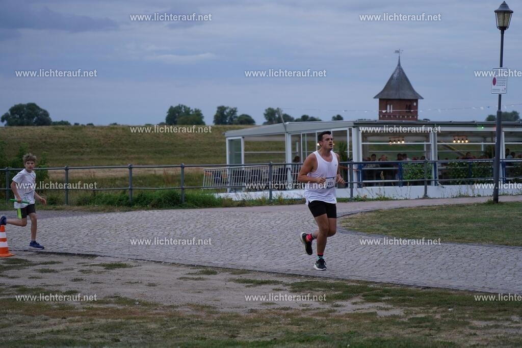 DSC05317 | Lichterlauf  - Realisiert mit Pictrs.com