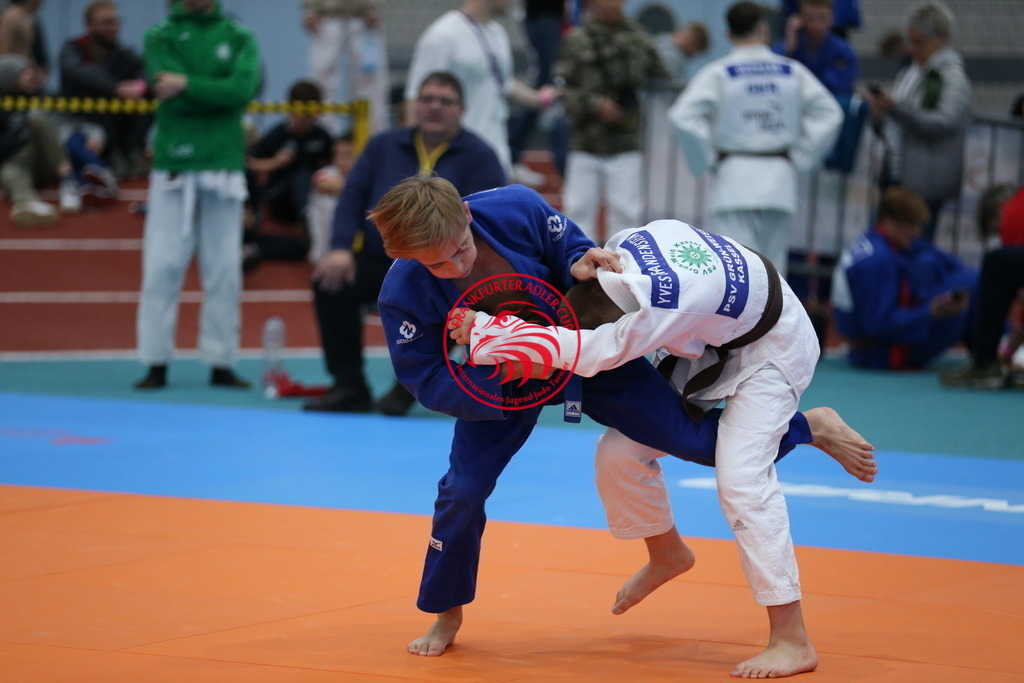 AT3Y1134 | Fotos vom Adler Cup - Pictures from Adler Cup

Hier findet Ihr alle Eindrücke und großen Momente der Adler Cup Wochenenden. Here you will find all impressions and great moments of the Adler Cup weekends. - Realisiert mit Pictrs.com