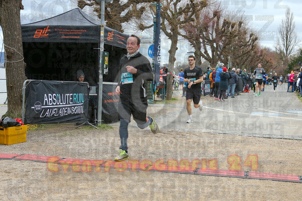 231231_1157_EX1_4704 | Sportfotografie im Rhein-Sieg Kreis, Köln, Bonn, NRW, Rheinland Pfalz, Hessen, etc. Unser Tätigkeitsfeld umfasst den Laufsport vom Volkslauf über den Marathon, Duathlon, Triathon bis zum Ultralauf wie Kölnpfad Ultra oder Schindertrail.