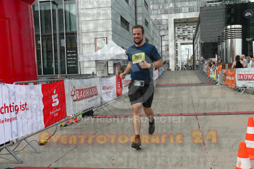 250920_1519_EX1_8906 | Sportfotografie im Rhein-Sieg Kreis, Köln, Bonn, NRW, Rheinland Pfalz, Hessen, etc. Unser Tätigkeitsfeld umfasst den Laufsport vom Volkslauf über den Marathon, Duathlon, Triathon bis zum Ultralauf wie Kölnpfad Ultra oder Schindertrail.