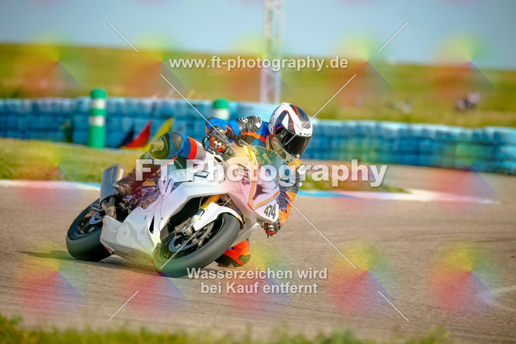 _MOT0341 | Hier findet Ihr Bilder von Touristenfahrten auf der Nürburgring Nordschleife oder von anderen Veranstaltungen die ich besucht habe. Viel Spass beim Durch Schauen 