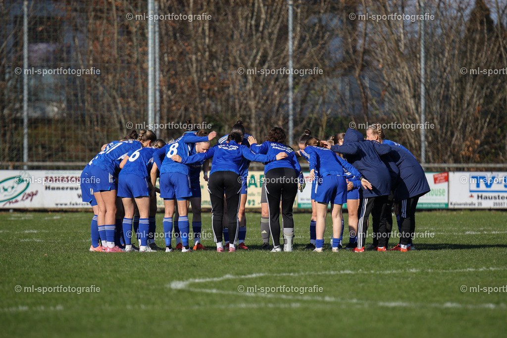 Fußball I Frauen I Saison 2025/2026 I Oberliga Schleswig-Holstein I 14. Spieltag I Merkur Hademarschen - SSC Hagen Ahrensburg | ml-sportfotografie - Realisiert mit Pictrs.com