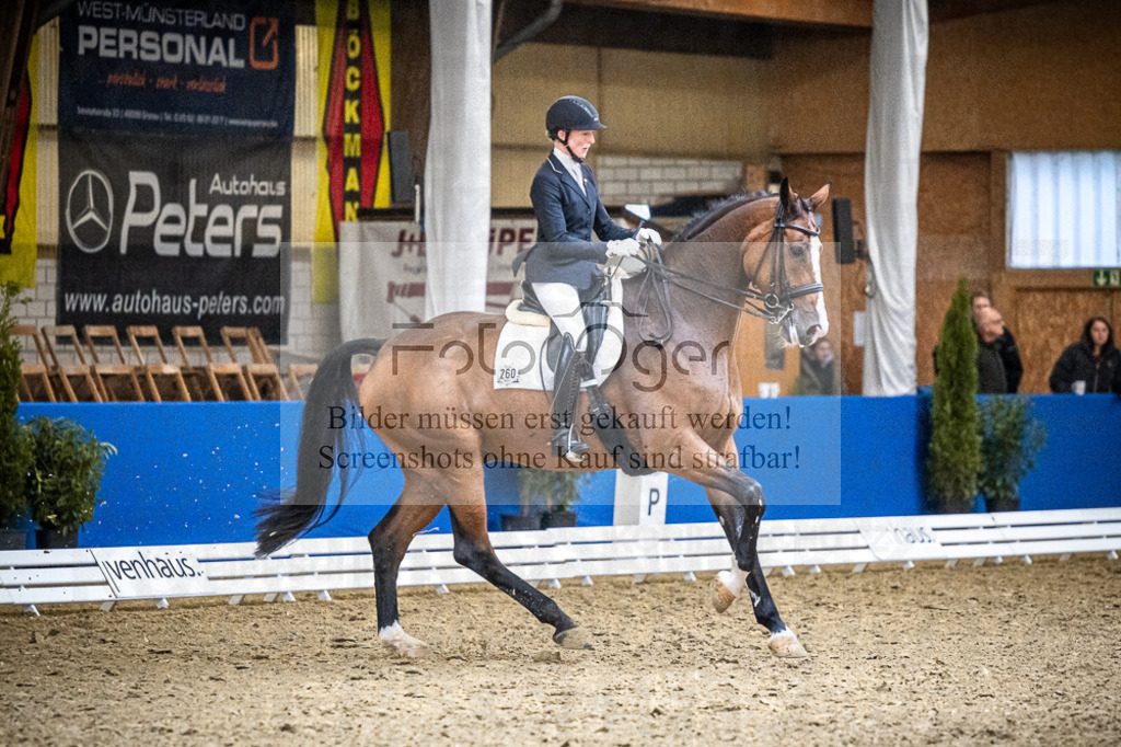 DOS_3363 | Entdecke hochwertige Reitturnierfotos von Foto Oger. Professionell, emotional und authentisch – jetzt Lieblingsmomente im Shop bestellen. - Realisiert mit Pictrs.com