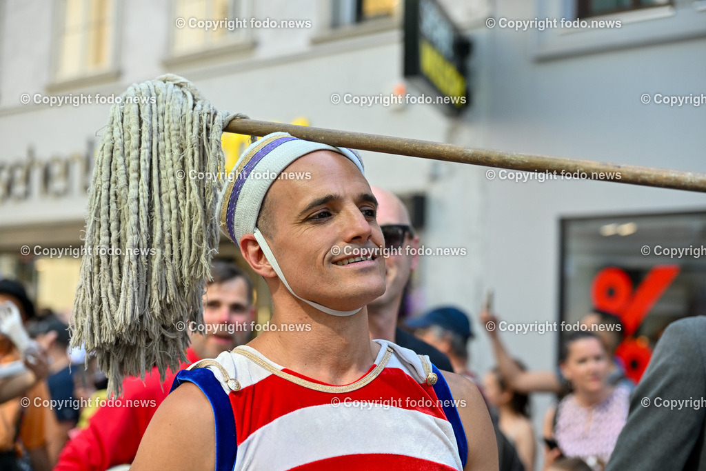 Pflasterspektakel_ 36. Linzer Pflasterspektakel 2024_ 18.07.2024-36 | 18.07.2023, Linz, AUT, 36. Linzer Pflasterspektakel 2024, im Bild diverse Kuenstler