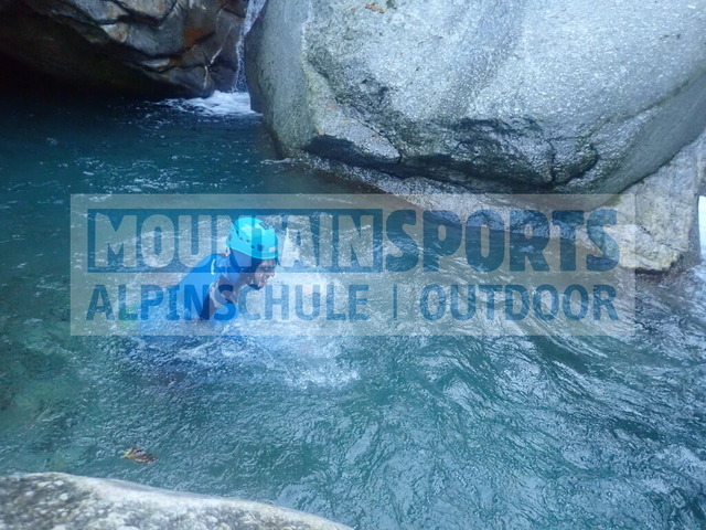 P1010059 | Bestelle die Bilder deines Berg- oder Wasser-Abenteuers mit Mountain Sports bequem von zu Hause aus direkt über unseren Online Fotoshop von pictrs.com. - Realisiert mit Pictrs.com