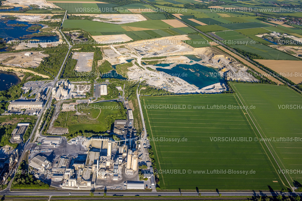 Erwitte250509647PortlandZementwerk | Luftbild, Erwitte, Portland Zement, Kalkabbau, Nordrhein-Westfalen, Deutschland