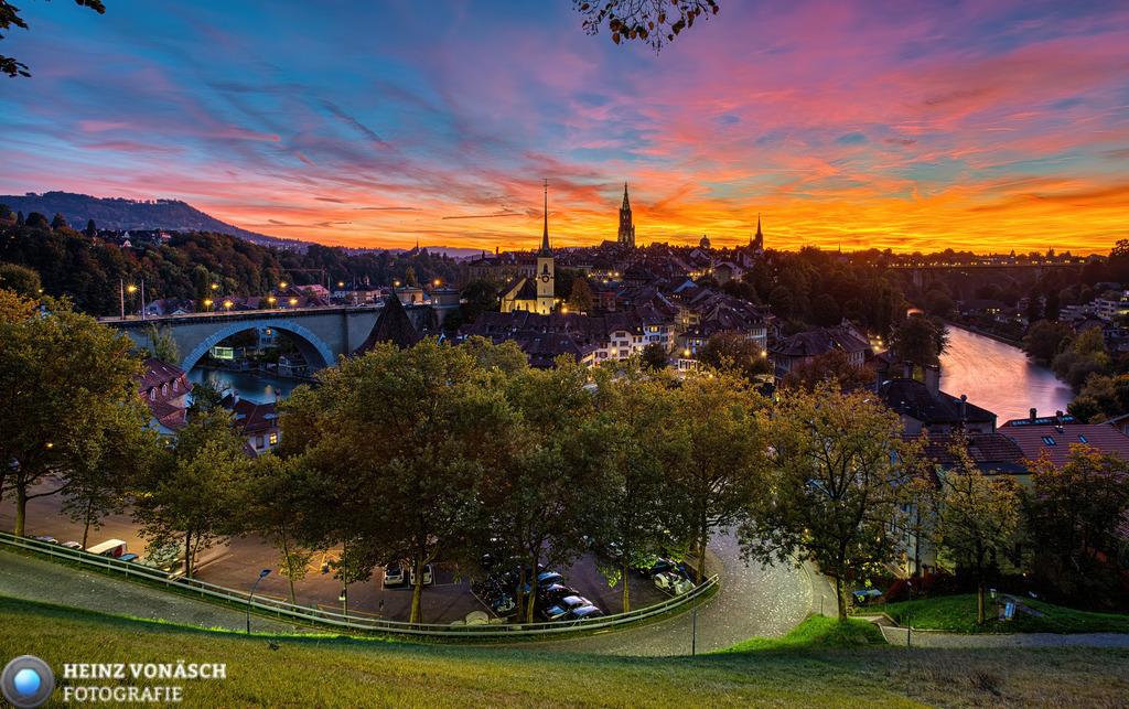 Bern_0003 | Alle Bilder von Heinz Vonäsch Fotografie können alle zu günstigen Preisen gekauft werden! Download der Bilder, Ausdrucke, Postkarten, Tassen T-Shirts, Kalender, Alu- Dibond usw. - Realisiert mit Pictrs.com