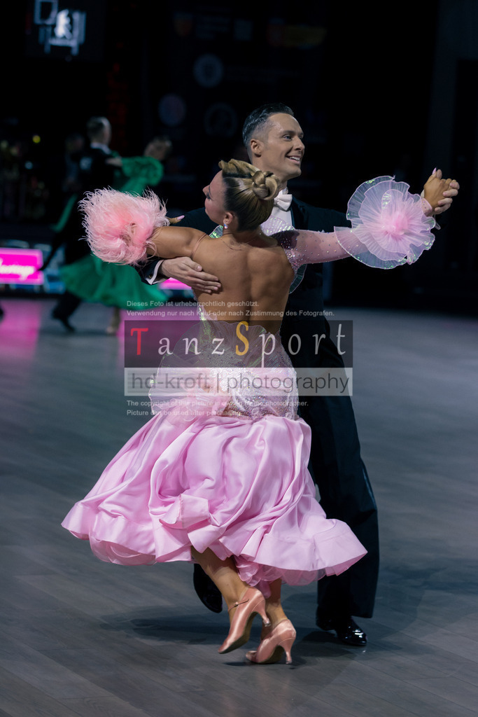 20251101_TGP_5471 | Tanzsportbilder, Standardtanz, Lateintanz, WDSF, DTV, LTVB, dancecomp, goc, hessen tanzt, blaues band der spree, walzer, tango, wiener walzer, slowfox, quickstepp, samba, rumba, cha-cha-cha, paso doble. jive, hd-kroft photography, turniertanzsport