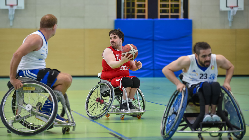 2024-03-17-0025 | #, RSKV Tübingen vs. BG Baskets Hamburg, Rollstuhlbasketball 2. Bundesliga, Saison 2023/24, 17.03.2024
Foto: Ralph Kunze - Realisiert mit Pictrs.com