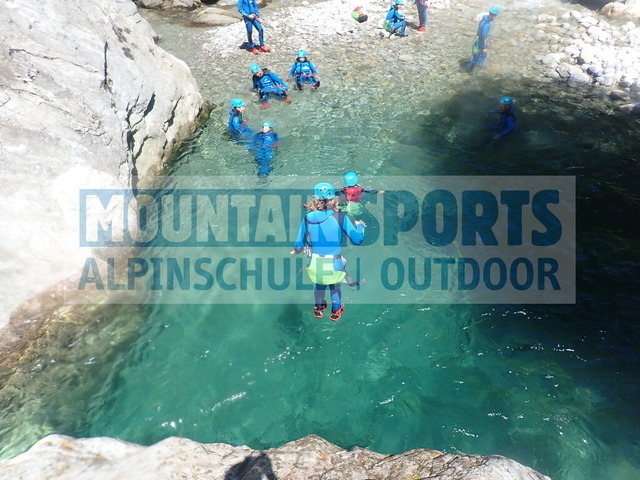 P7100033 | Bestelle die Bilder deines Berg- oder Wasser-Abenteuers mit Mountain Sports bequem von zu Hause aus direkt über unseren Online Fotoshop von pictrs.com. - Realisiert mit Pictrs.com