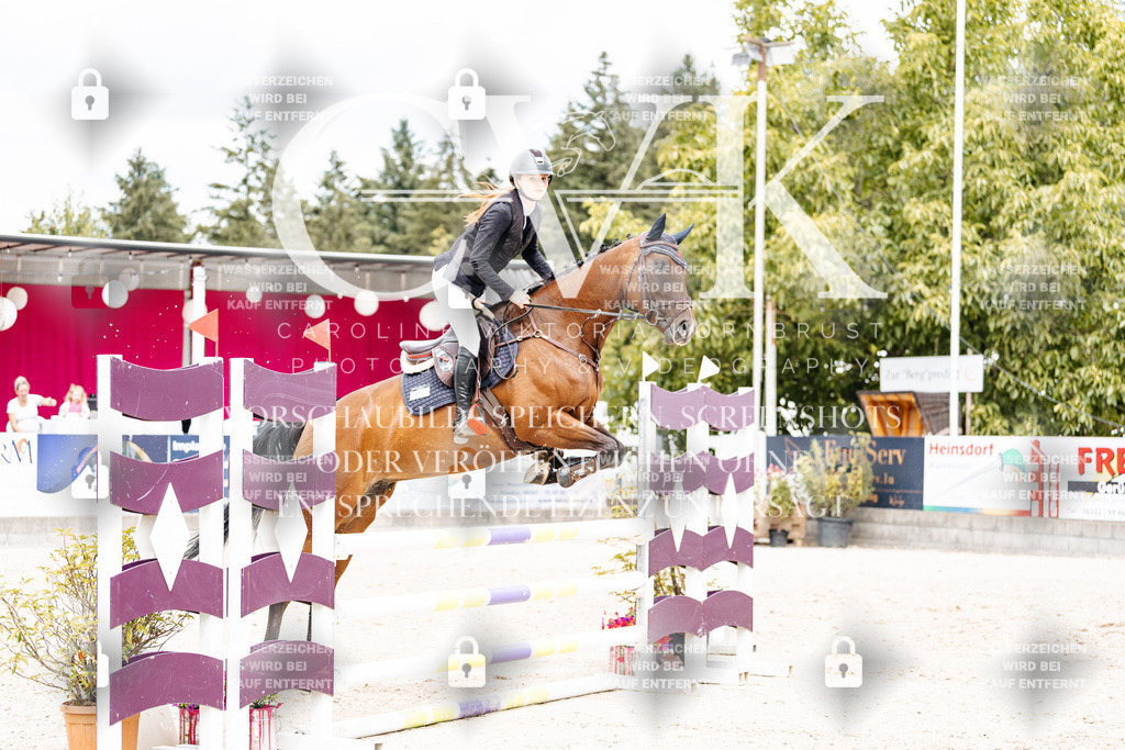 CK909822 | Turnierfotografie Pferdefotografie Trier Rheinland-Pfalz Pferdesport Reitsport Tierfotografie Sportfotografie Pferdevideo Pferdevideografie Equestrianvideography equestrianphotography  - Realisiert mit Pictrs.com