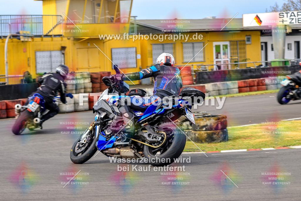 _OTO3304 | Hier findet Ihr Bilder von Touristenfahrten auf der Nürburgring Nordschleife oder von anderen Veranstaltungen die ich besucht habe. Viel Spass beim Durch Schauen 