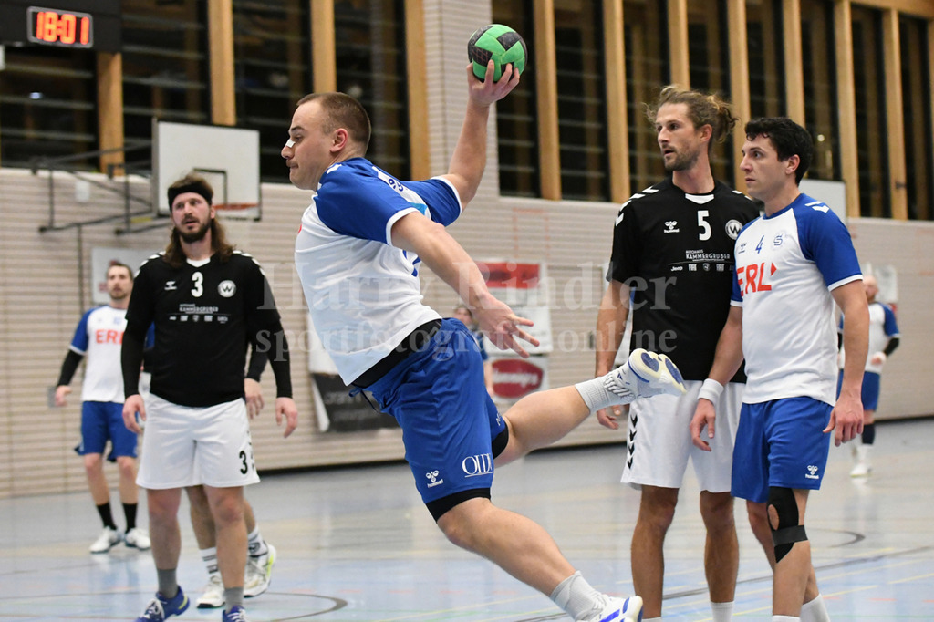 HC Deggendorf : Burghausen II | Aaron Zaglauer (HC Deggendorf  #17) - Realisiert mit Pictrs.com