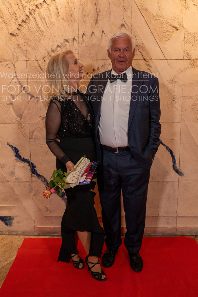 CCC_Frühlingsball_Teppich_byTINOGRRAFIE-91 | (c) TINOGRAFIE.COM