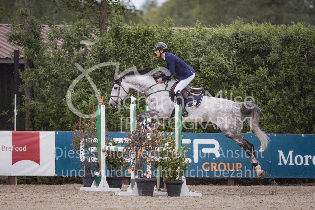 230516_Mühlen_03SprPf-A-303 | Deine schönsten Turniermomente als professionelle Fotos! Entdecke hochwertige Pferdesport-Fotografie im Online-Shop. Jetzt Fotos finden & bestellen!