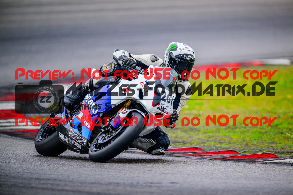 MaZZes_FotoMatrix_240717_6007705_4833 | WEISS