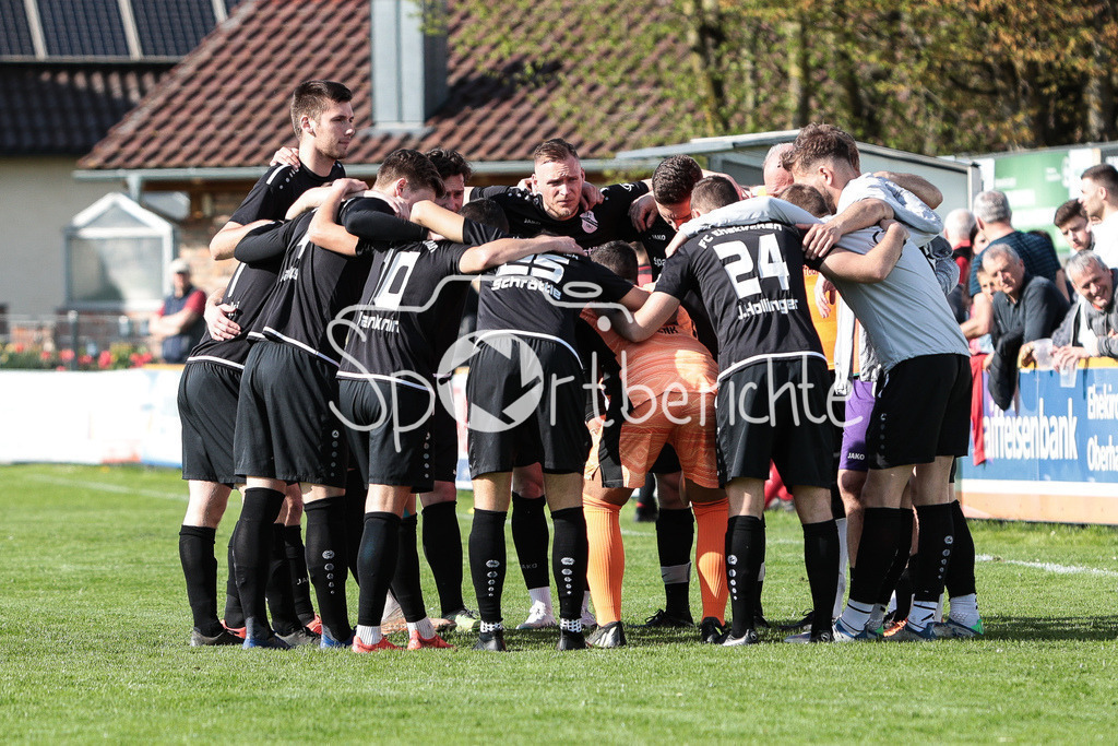 FC Ehekirchen - TSV Hollenbach | Professionelle Sportfotos aus den Bereichen Fußball, Eishockey, Handball und vieles mehr. Ob Sieg oder Niederlage