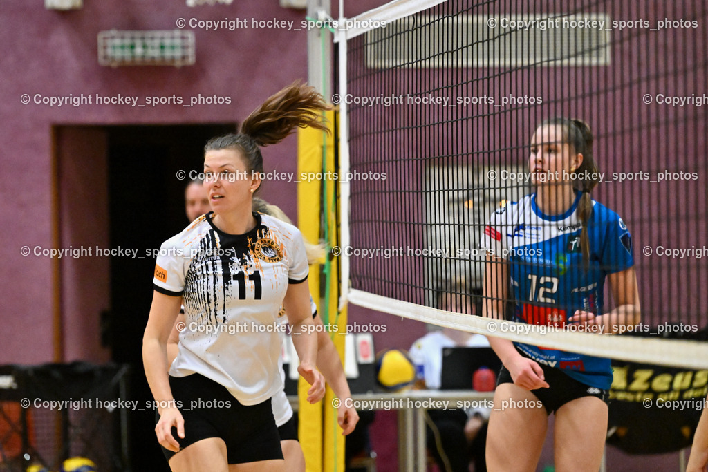 ASKÖ Volley Eagles Villach vs. TI- Schu Staudinger Volley 22.3.2024 | #11 Samira MAUCH Villach ASKÖ Volley, #12 Diana VAVREK TI Volley, ASKÖ Volley Eagles Villach vs. TI- Schu Staudinger Volley 22.3.2024, ASKÖ Volley Eagles Villach vs. TI- Schu Staudinger Volley am 22.03.2024 in Villach (Ballspielhalle Lind), Austria, (Photo by Bernd Stefan)