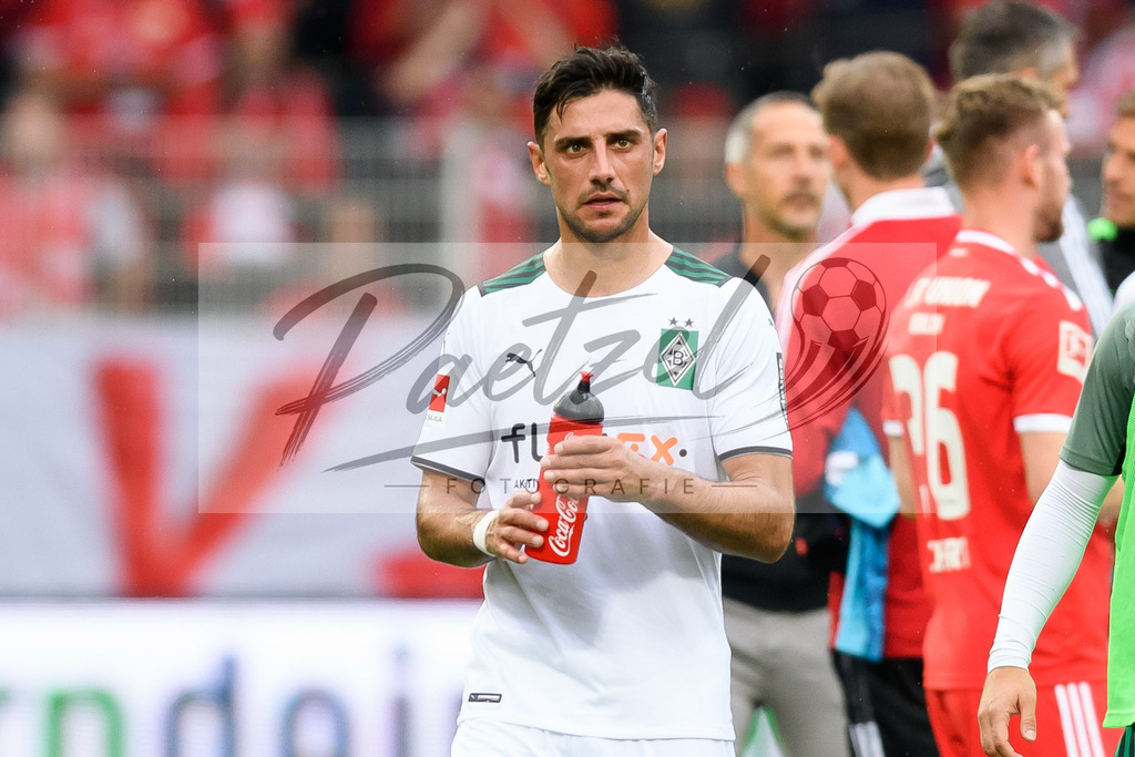 FCUBMG20210829_073 | Fussball, Herren: Lars Stindl (Borussia Moenchengladbach) enttaeuscht beim Spiel der 1. Bundesliga zwischen 1. FC Union Berlin und Borussia Moenchengladbach im Stadion An der Alten Foersterei am 29.08.2021 in Berlin, Deutschland. - Realisiert mit Pictrs.com