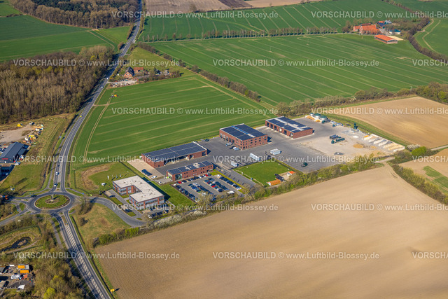 Nordkirchen250401151 | Luftbild, Venneker Gruppe im Gewerbegebiet Ermener Straße, Solardach, Kreisverkehr, Nordkirchen, Münsterland, Nordrhein-Westfalen, Deutschland