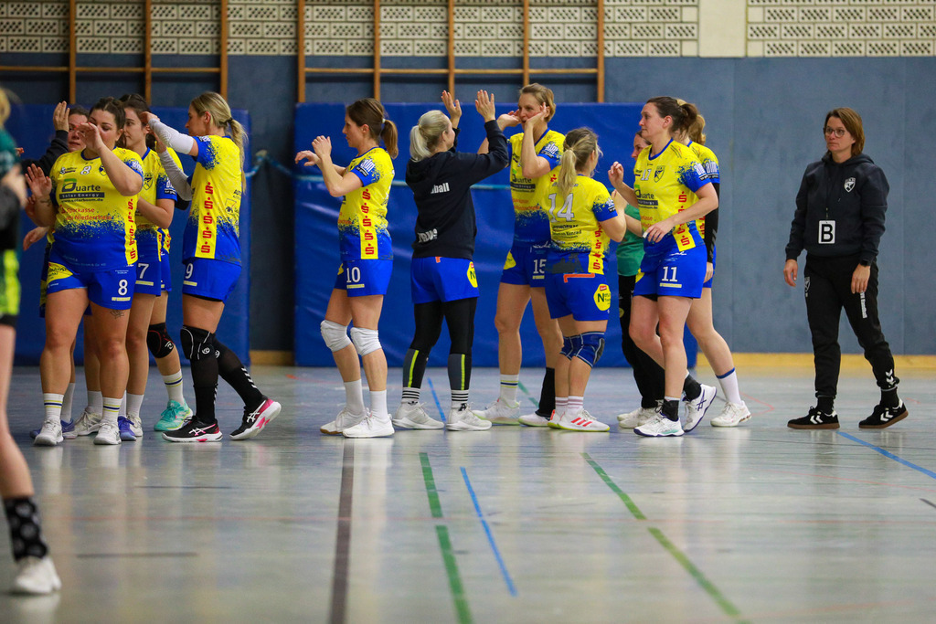 SVN_ SVFriedrichsfeld_141224_086 | Bildergalerie von Sport-Ereignissen aber auch von weiteren spannenden Dingen - nicht nur vom Niederrhein. In Anlehnung an den bekannten Spruch von Hanns Dieter Hüsch heißt das Motto: "Niederrhein ist überall".  - Realisiert mit Pictrs.com