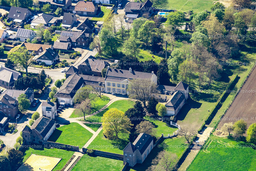 Luftbilder Rheinberg-Ossenberg-0573 | Luftaufnahme Schloßpark im Ortsteil Ossenberg in Rheinberg - Realisiert mit Pictrs.com