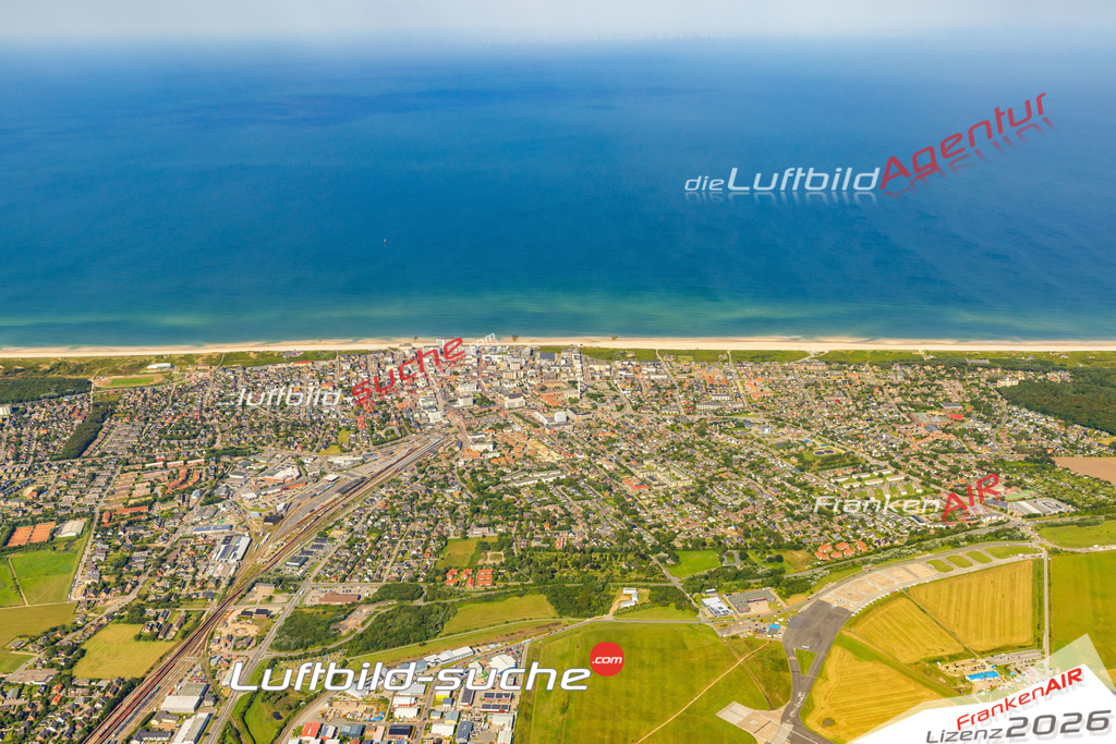Westerland Sylt Bild- Das Luftbild wurde 2025 vom UL-Flugzeug heraus erstellt ( keine Drohne bzw. Drohnenaufnahme ) - Hochauflösende Luftaufnahme -Nicht vergleichbar mit Google Maps oder Satelittenbilder- Die Geschenkidee !Mit Lizenz und Bildrechte bestellbar - CC