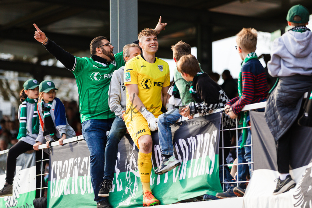 2023-03-18-scp-s04-0075 | Das ist die Fotodatenbank für authentische Sportfotografie aus Münster: Markus Paletta fotografiert Teams, Sportler:innen, Kinder, Events & Unternehmen. - Realisiert mit Pictrs.com