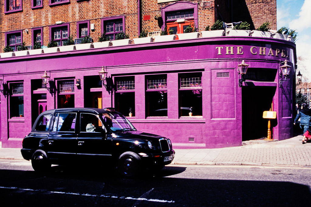 London_Street_4_2000_10342 | London City, "The Chapel"